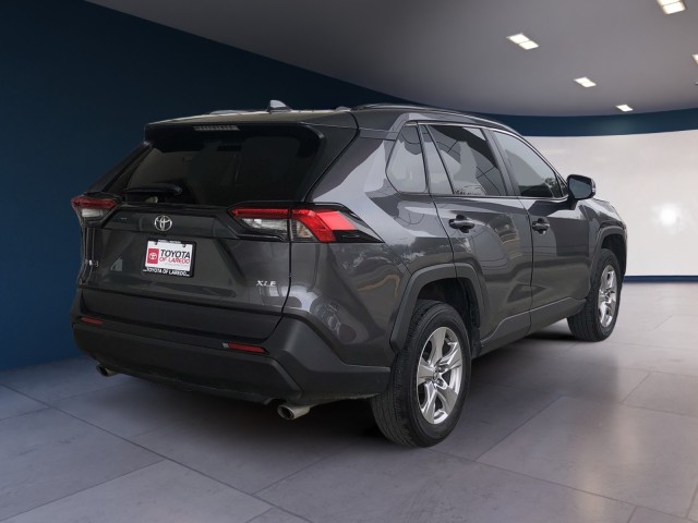 2023 Toyota RAV4 XLE 5