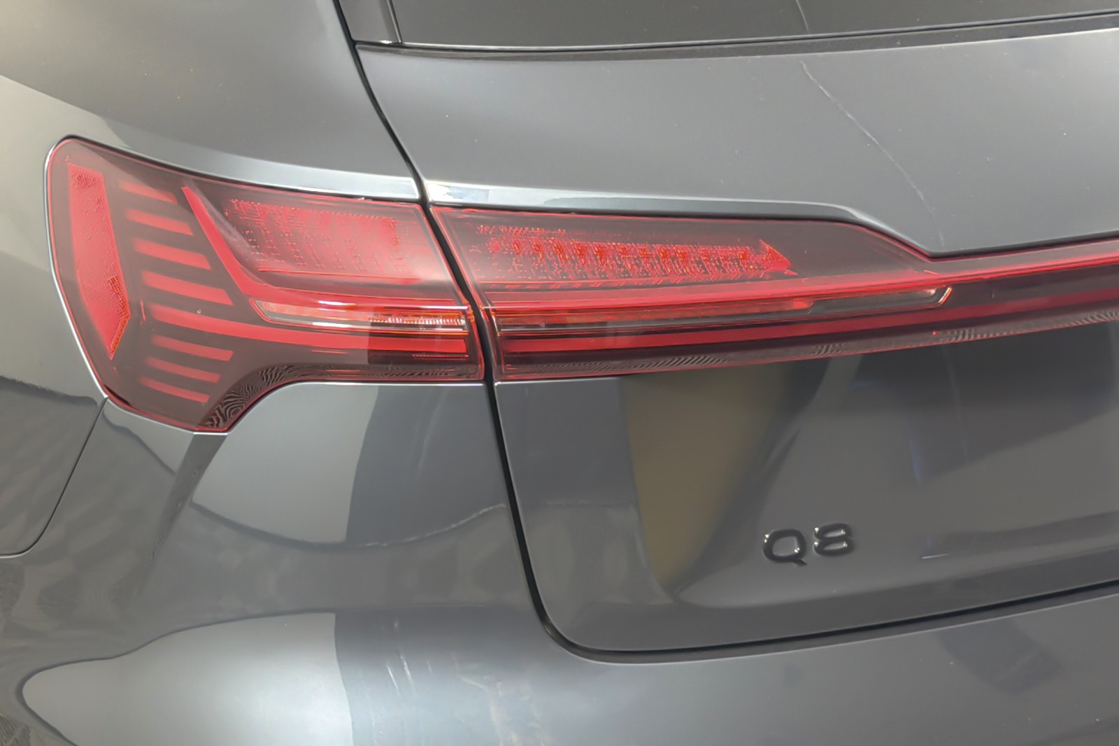 Used 2024 Manhattan Gray Metallic Audi Premium quattro image 27