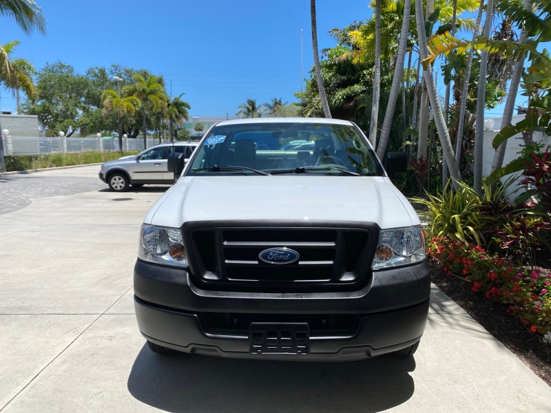 2005 Ford F-150 PU STX LOW MILES 18,931 in , 