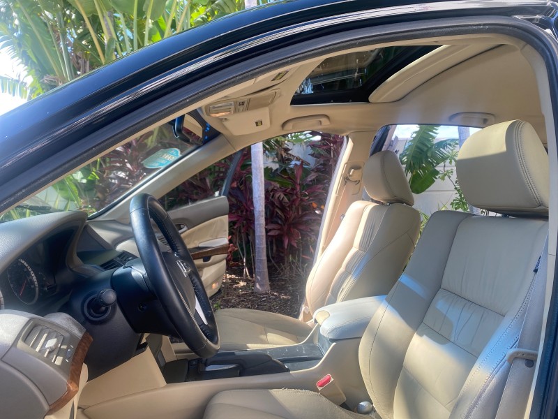 2010 Honda Accord Sdn EX-L LOW MILES 68,167 in , 