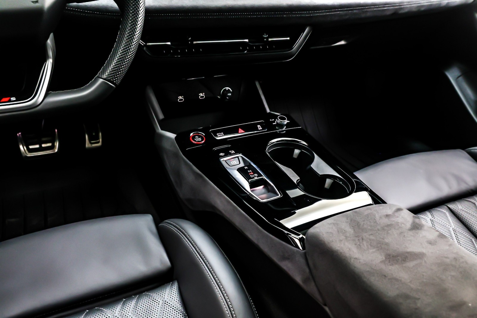 Used 2025 Glacier White Metallic Audi Premium Plus quattro image 7