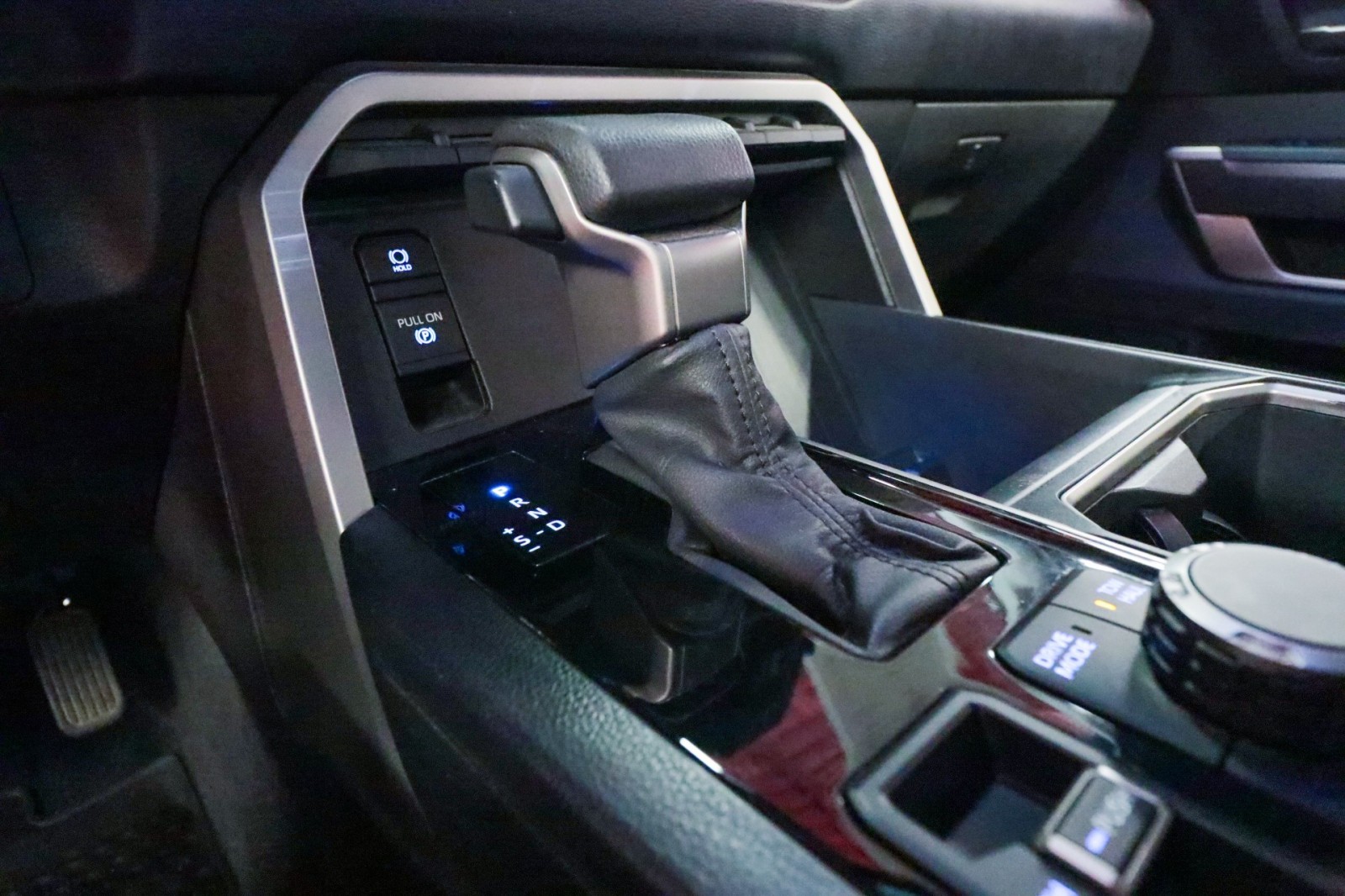 Used Car 2023 Toyota Tundra 4wd  Sr5 For Sale Under $40,000 In Austin, Texas