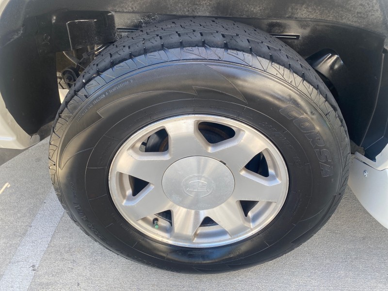 2003 Cadillac Escalade ESV SUV PEARL WHITE 4WD/AWD in , 