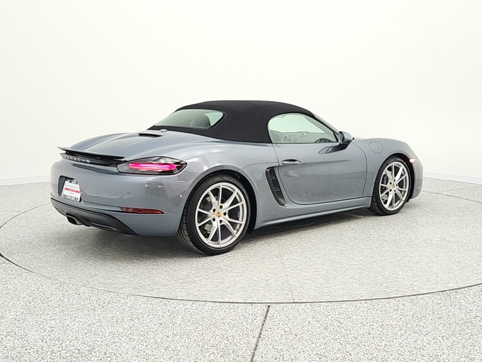 Used 2025 Agate Grey Metallic Porsche Roadster image 11