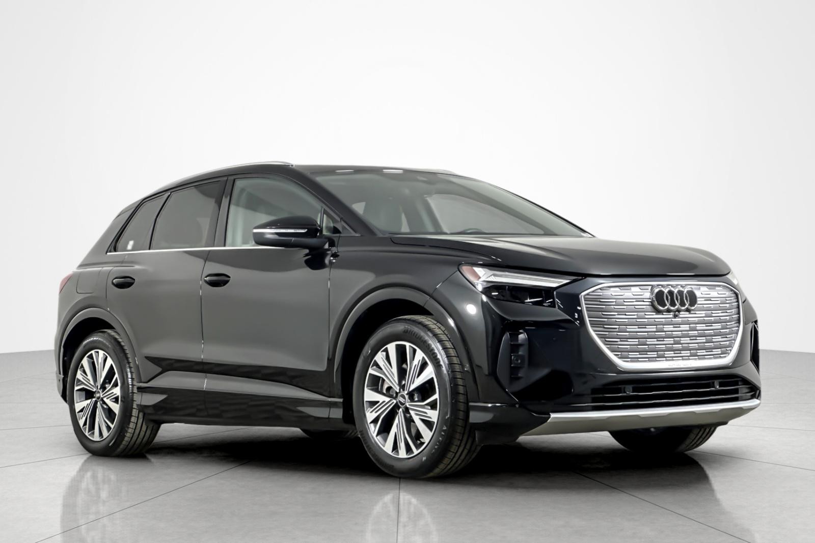 Used 2023 Mythos Black Metallic Audi Premium Plus 40 RWD image 7