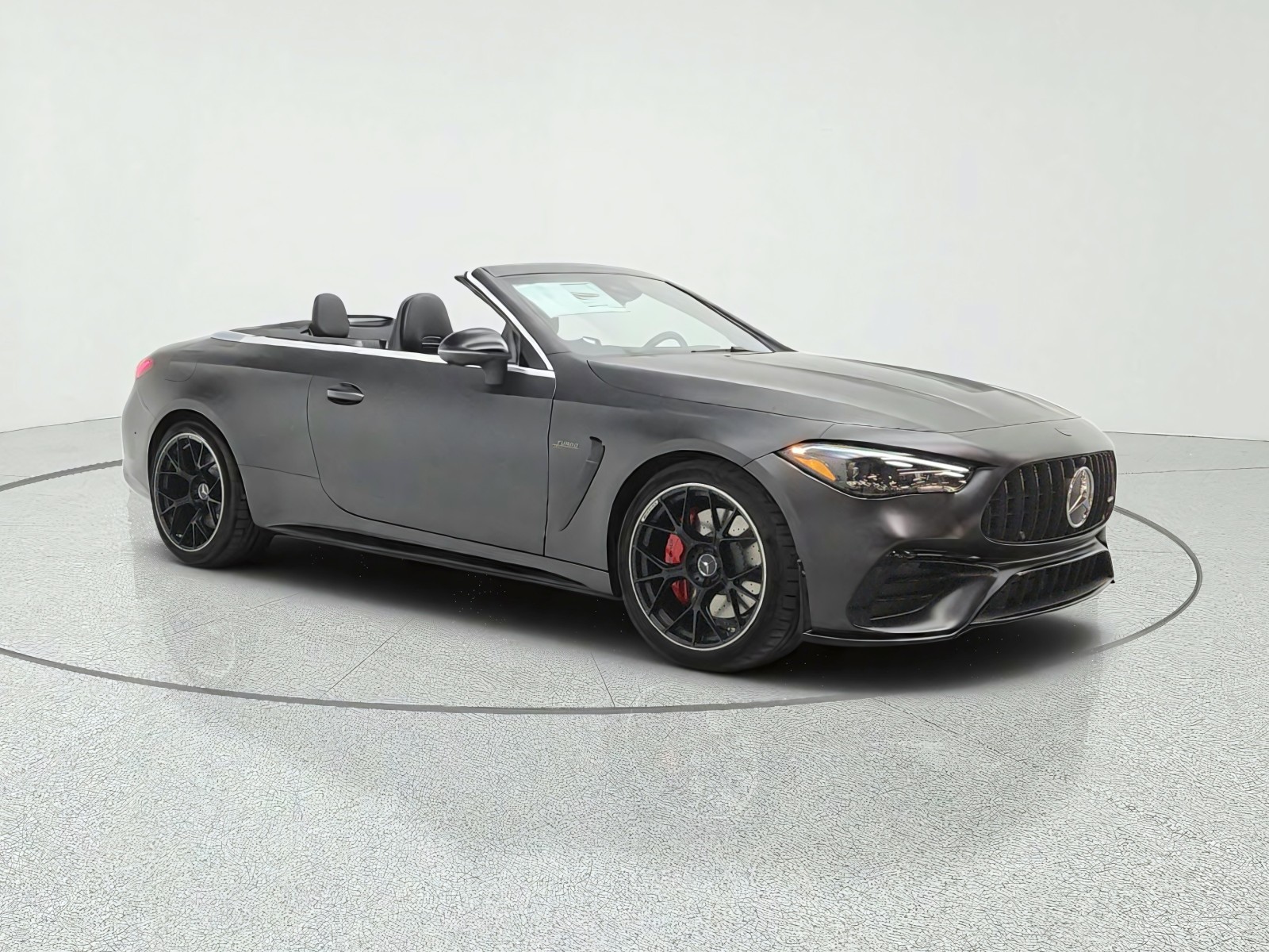 New 2027 MANUFAKTUR Graphite Grey Magno Mercedes-Benz AMG® CLE 53 4MATIC+ Cabriolet image 3
