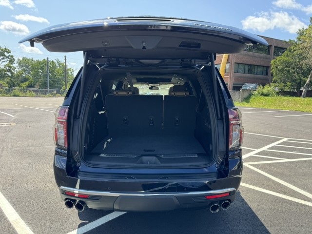 2023 Chevrolet Suburban Premier 22