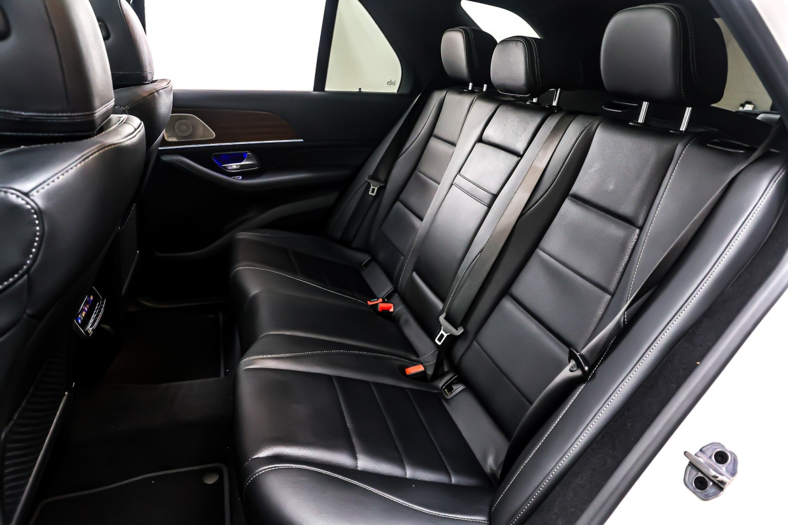 New 2026 Polar White Mercedes-Benz GLE 350 image 8