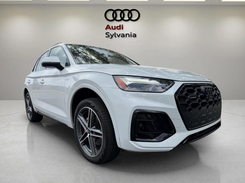 2025 Audi Q5 Hybrid Plug-in e quattro Premium Plus S Line 55 TFSI AWD