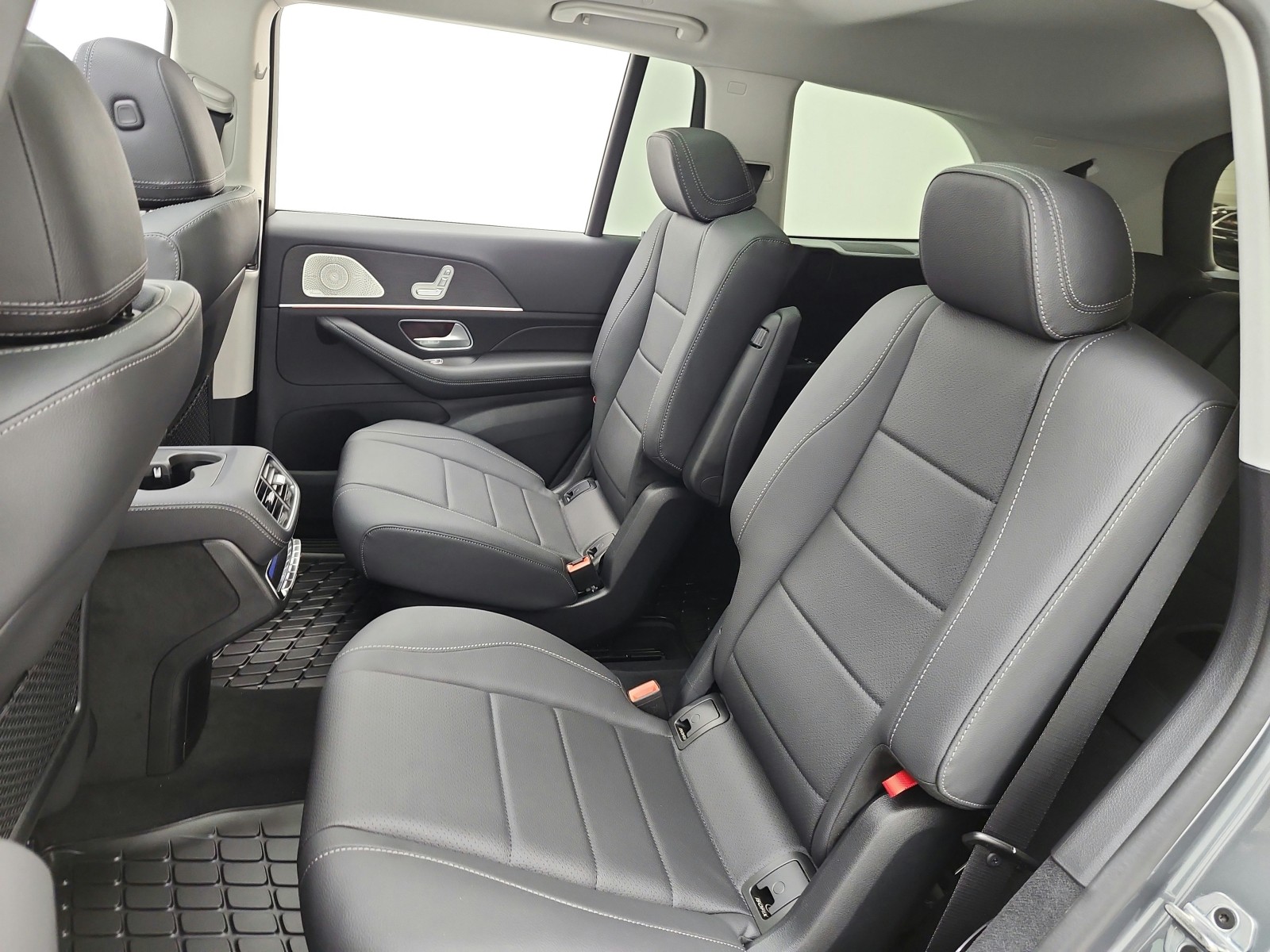 New 2026 Selenite Grey Metallic Mercedes-Benz GLS 450 4MATIC® SUV image 11