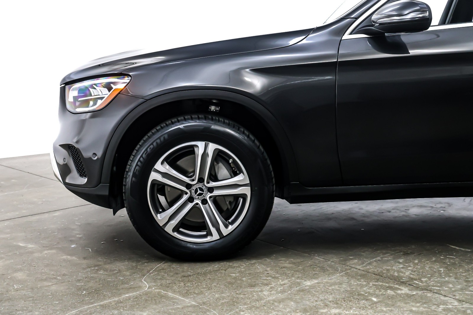 Used 2022 Graphite Grey Metallic Mercedes-Benz GLC 300 SUV image 10