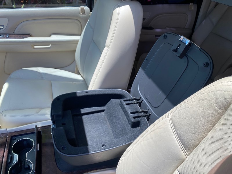 2007 Cadillac Escalade ESV SUNROOF AWD LOW MILES 47,118 in , 