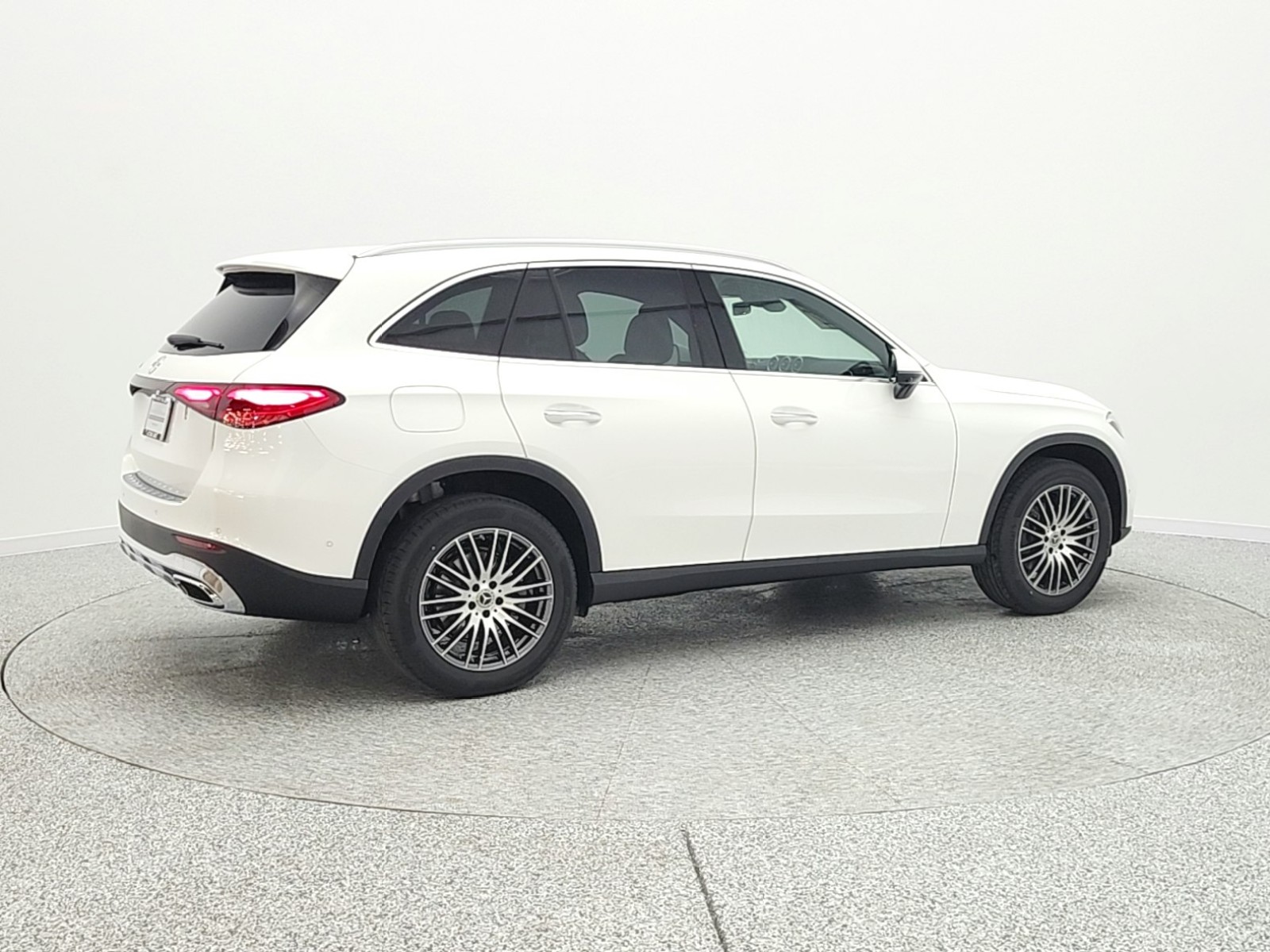 New 2026 Polar White Mercedes-Benz GLC 300 SUV image 5