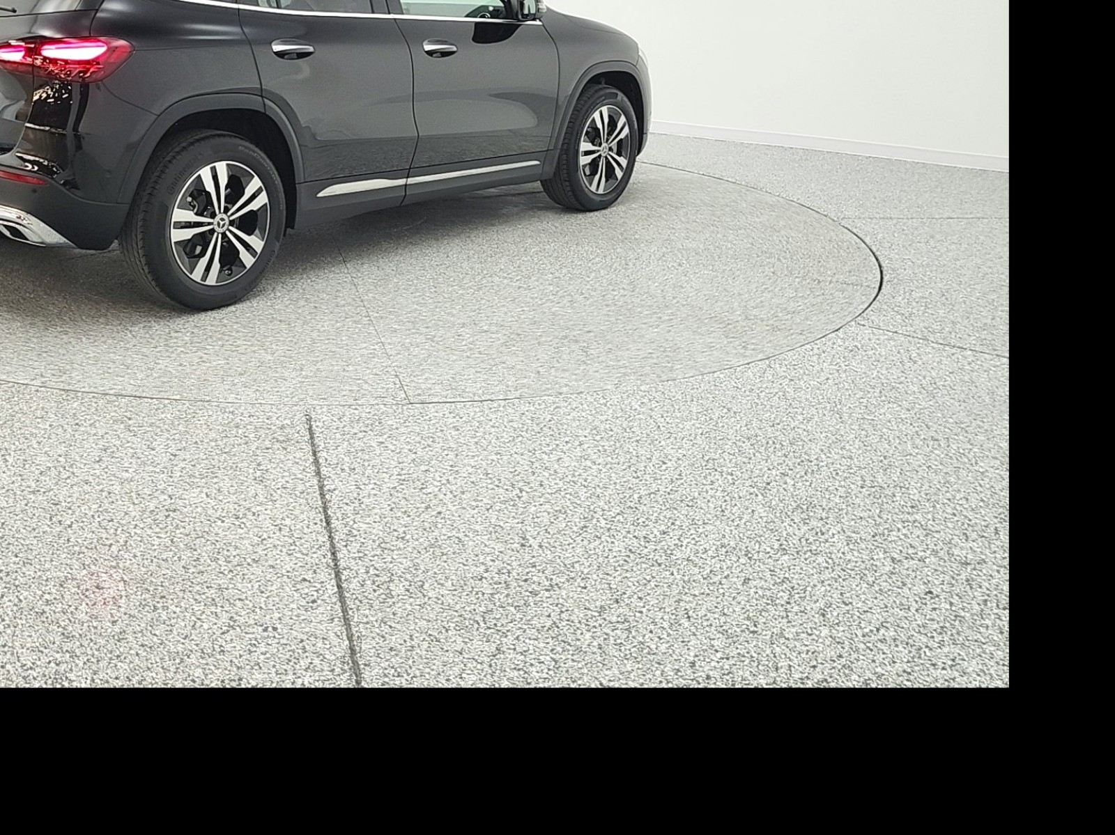 Certified Used 2025 Night Black Mercedes-Benz GLA 250 SUV image 19