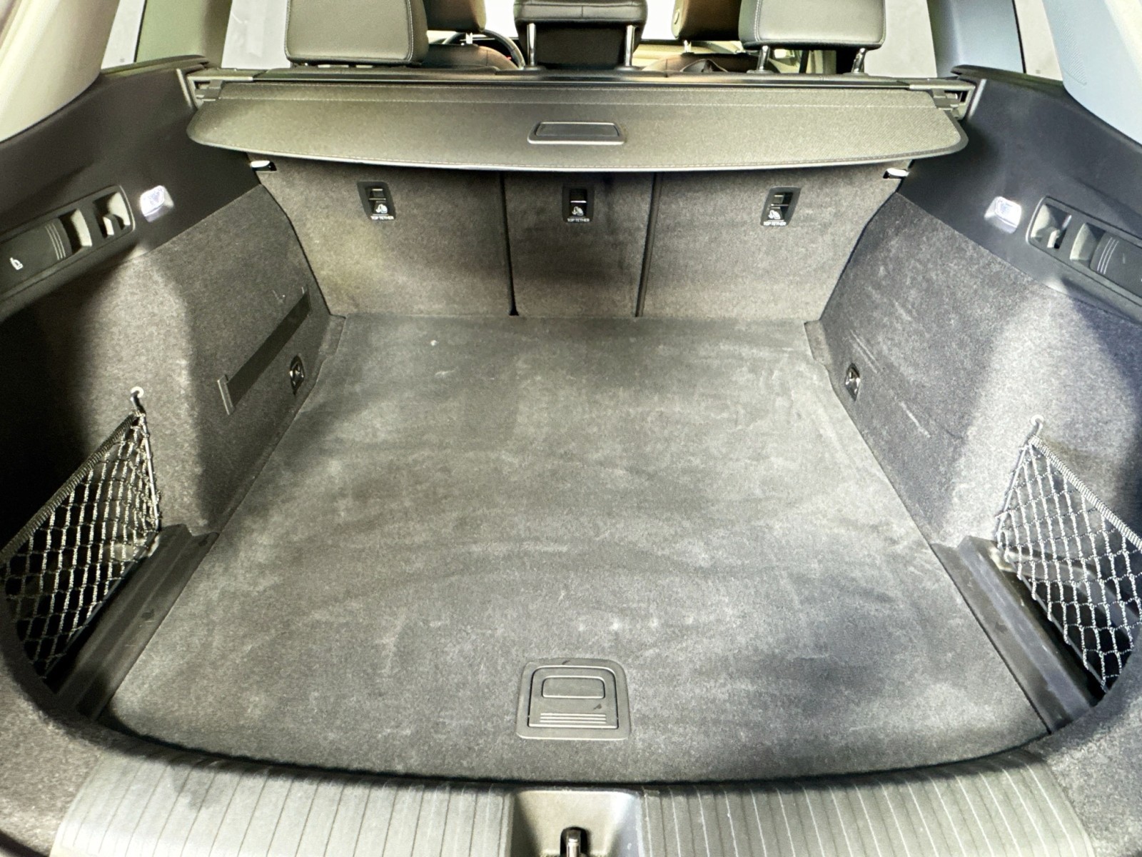 Used 2025 Glacier White Metallic Audi Premium image 23