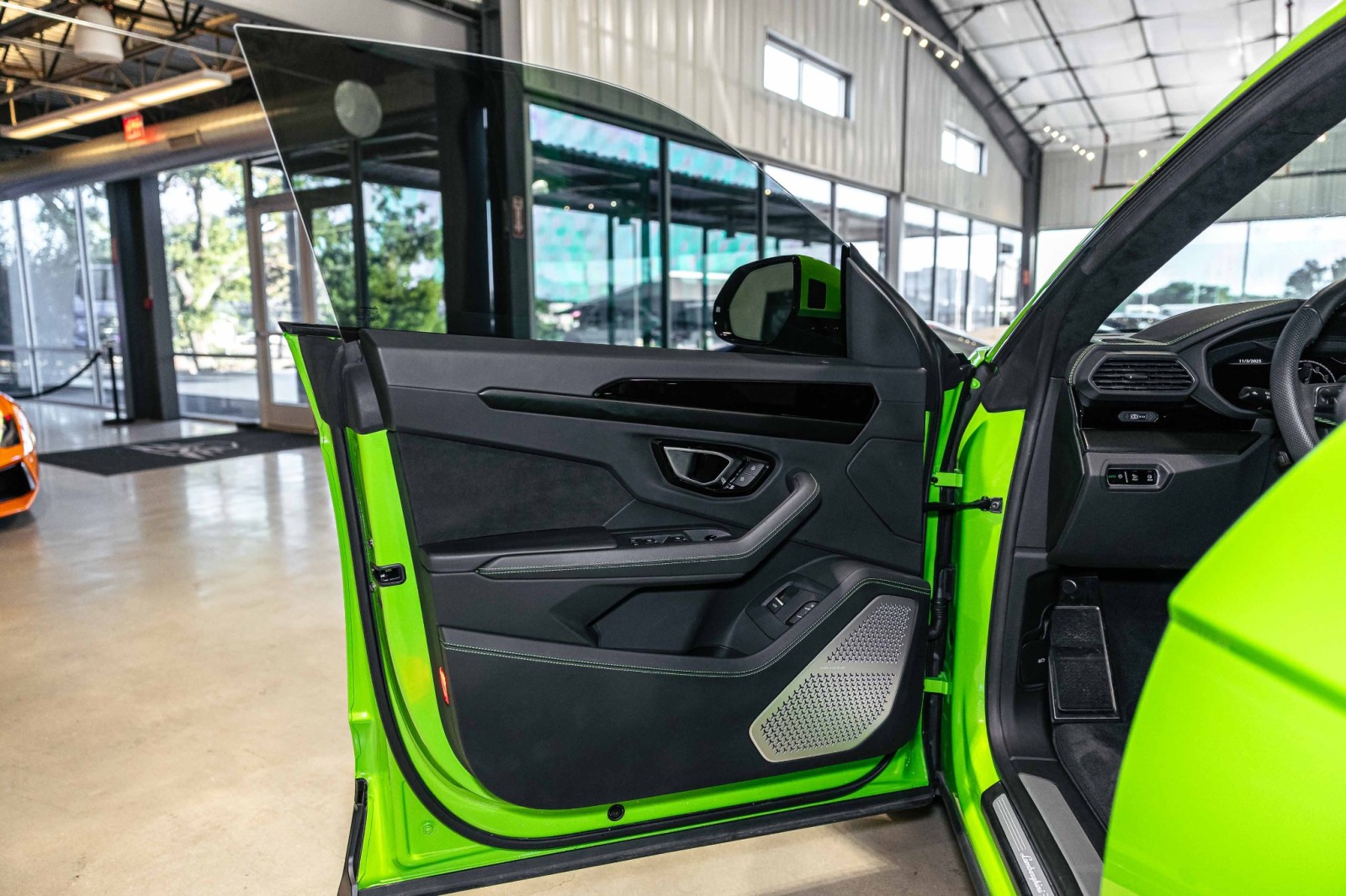 Used Car 2023 Lamborghini Urus  S For Sale Under $250,000 In Boerne, Texas