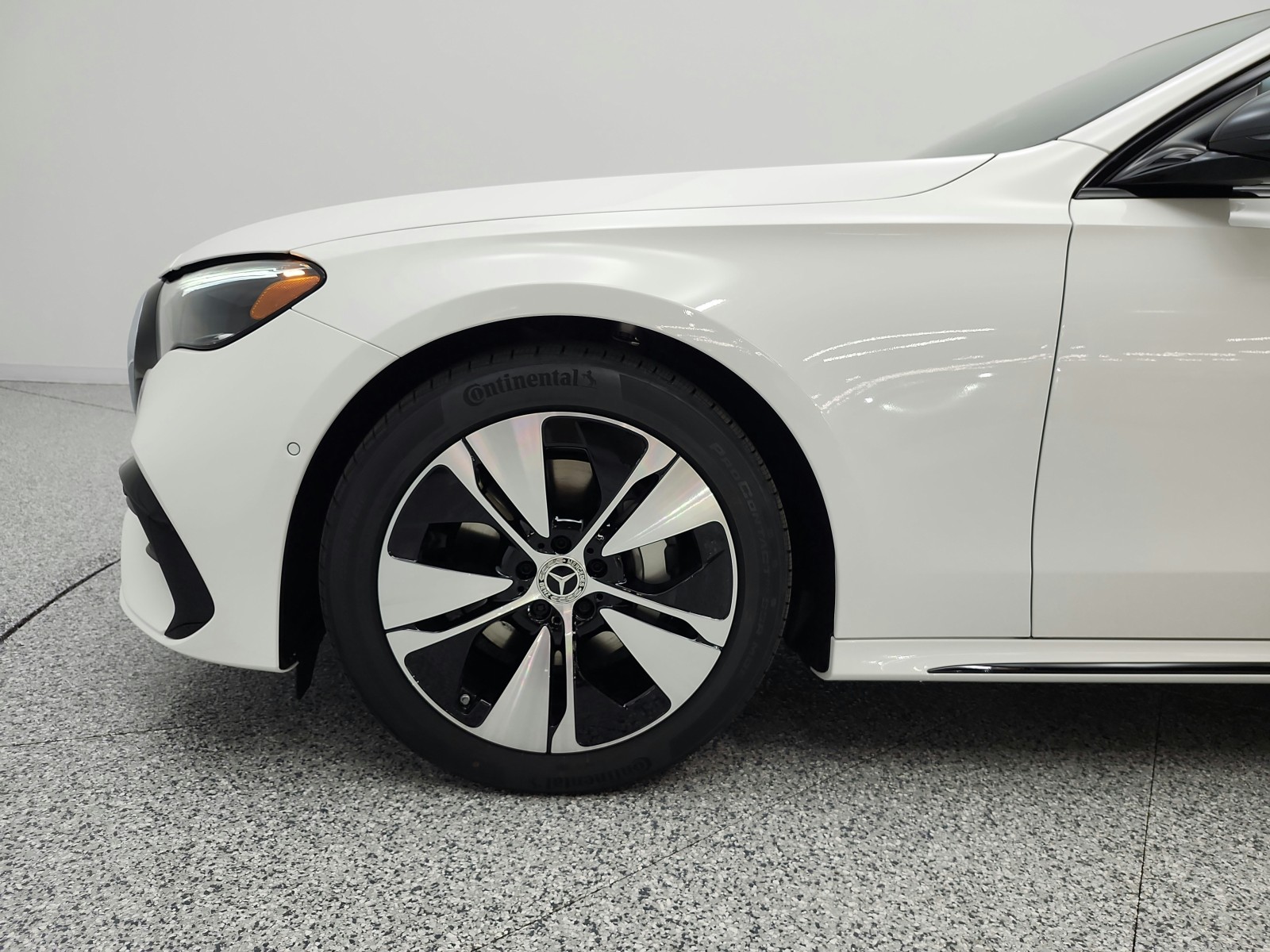 New 2027 Polar White Mercedes-Benz E 350 RWD Sedan image 15