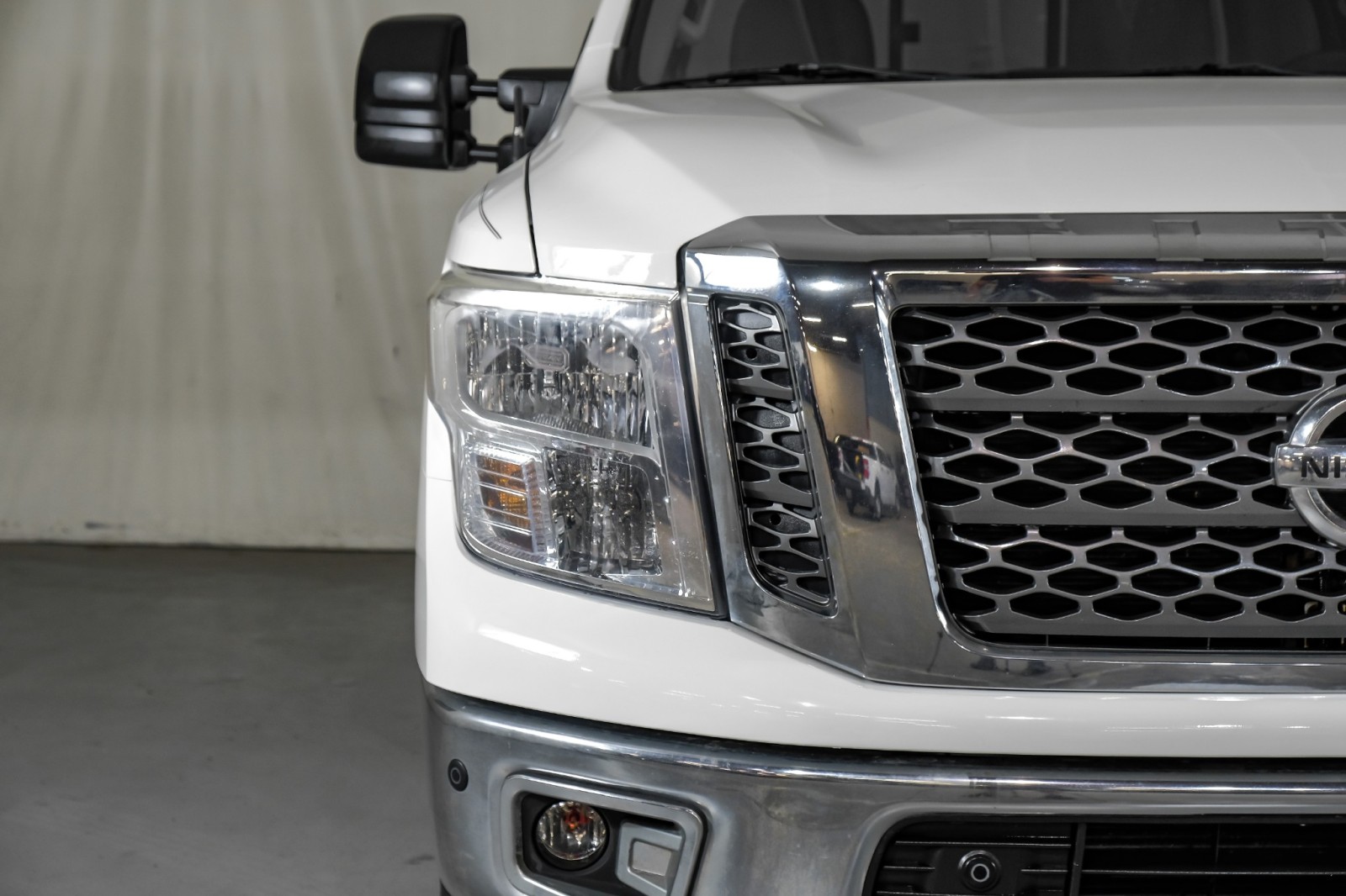 2018 Nissan Titan XD SV 36