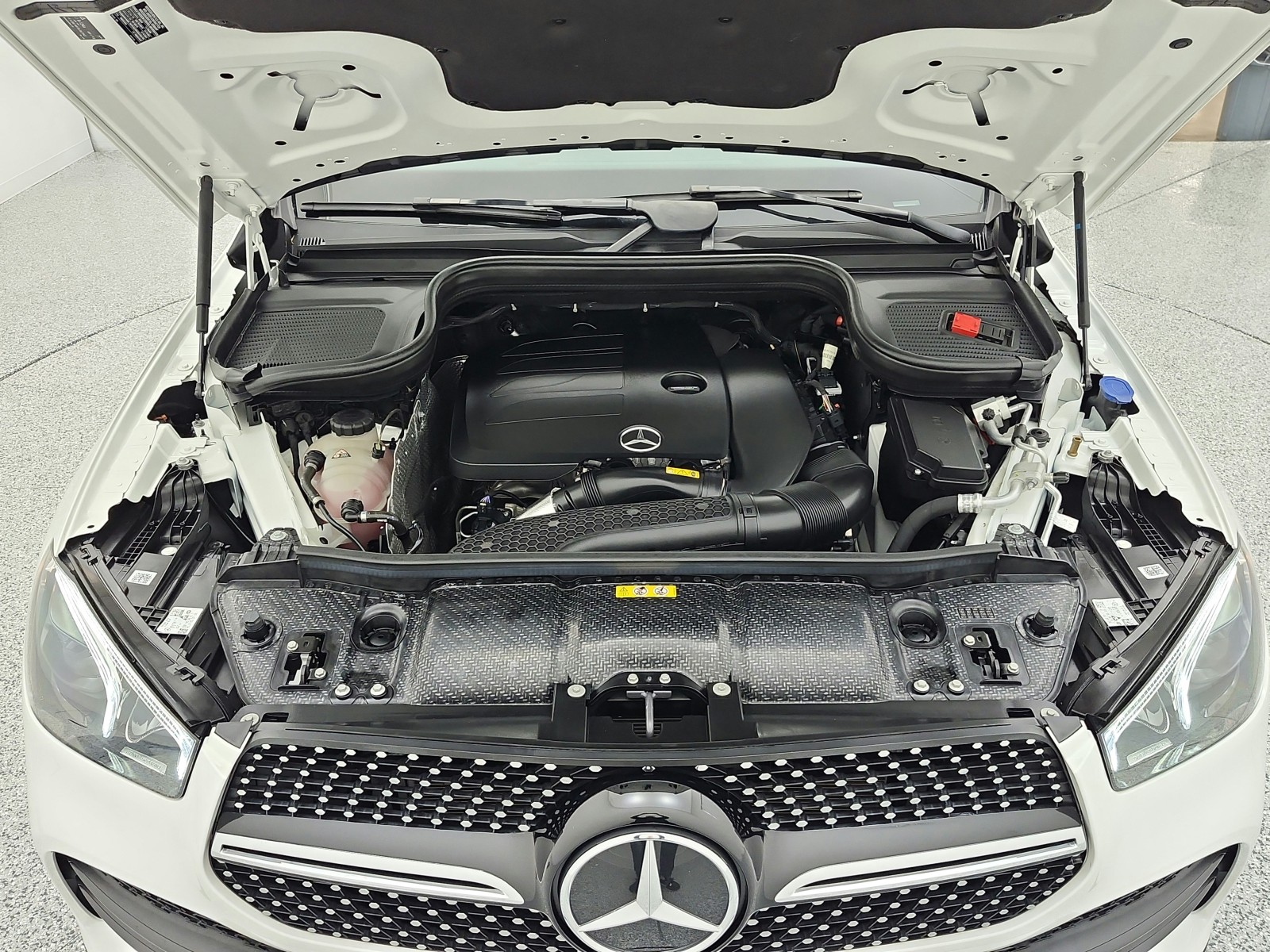 Used 2023 Polar White Mercedes-Benz GLE 350 SUV image 16