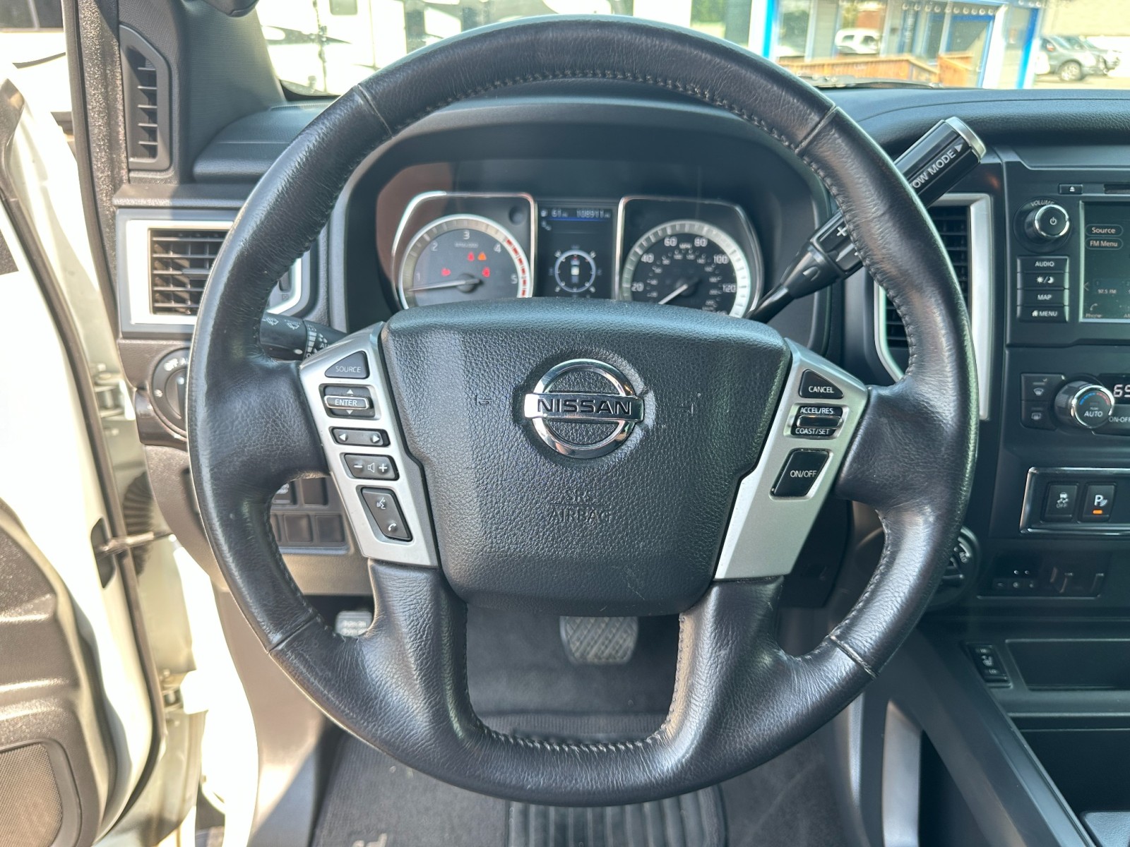 2019 Nissan Titan XD SV 22