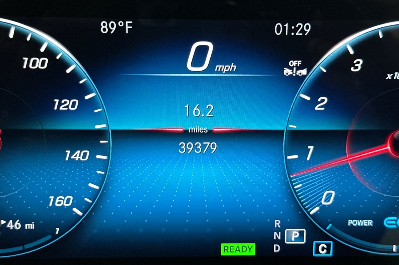 Certified Used 2023 Polar White Mercedes-Benz GLE 450 image 25
