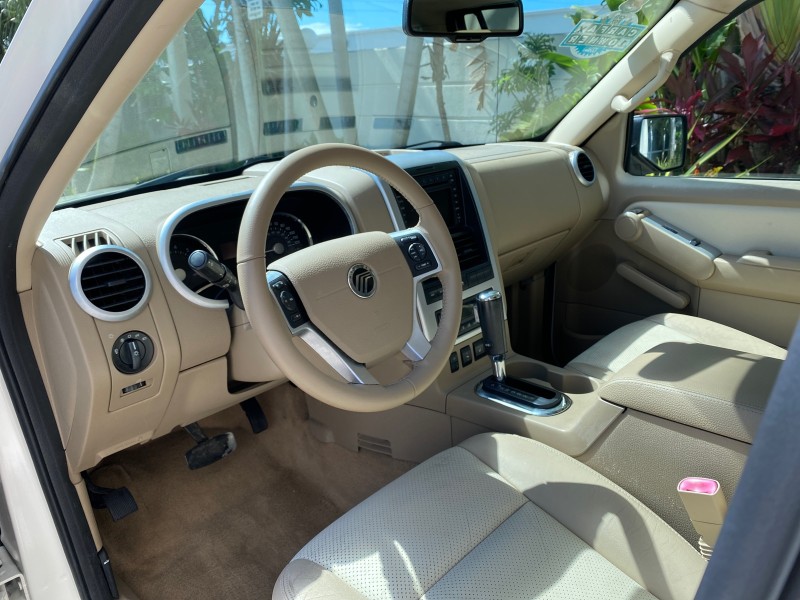 2007 Mercury Mountaineer SUV Premier 1 OWNER in ,