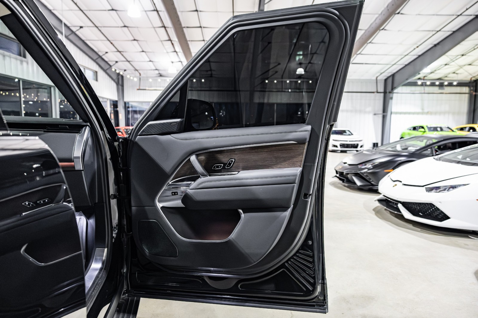 Used Car 2023 Land Rover Range Rover  Se For Sale Under $110,000 In Boerne, Texas