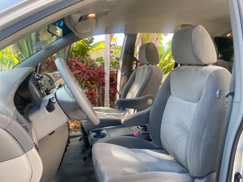 2010 Toyota Sienna LE LOW MILES 41,871 1 OWNER 7 PASSENGER in , 