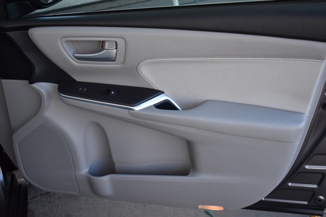 2015 Toyota Camry Hybrid Hybrid Leather Heated Front Seats Keyless Start Sa 38
