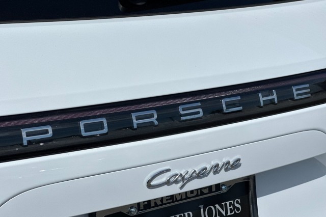 2023 Porsche Cayenne  25