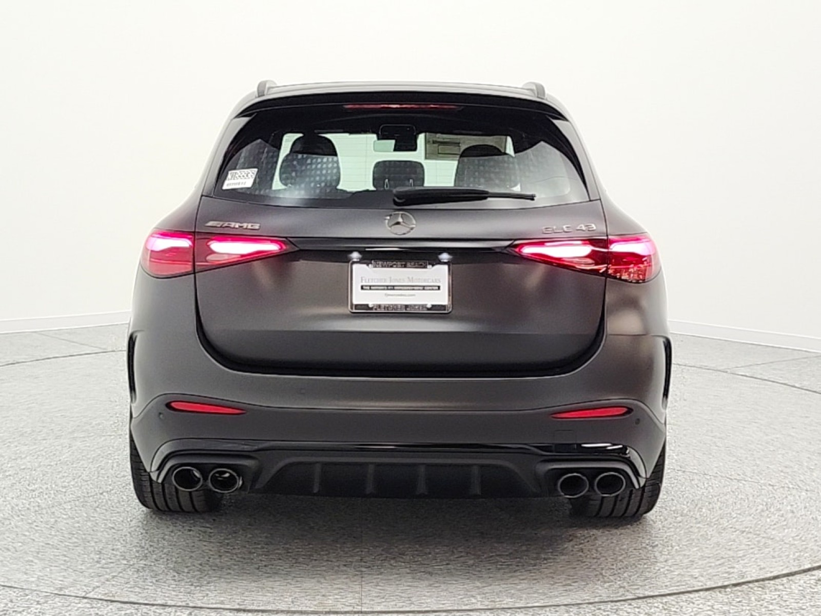 New 2026 MANUFAKTUR Graphite Grey Magno Mercedes-Benz AMG® GLC 43 image 6