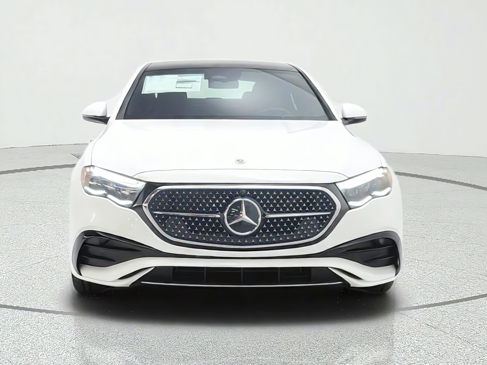 New 2027 Polar White Mercedes-Benz E 350 RWD Sedan image 2