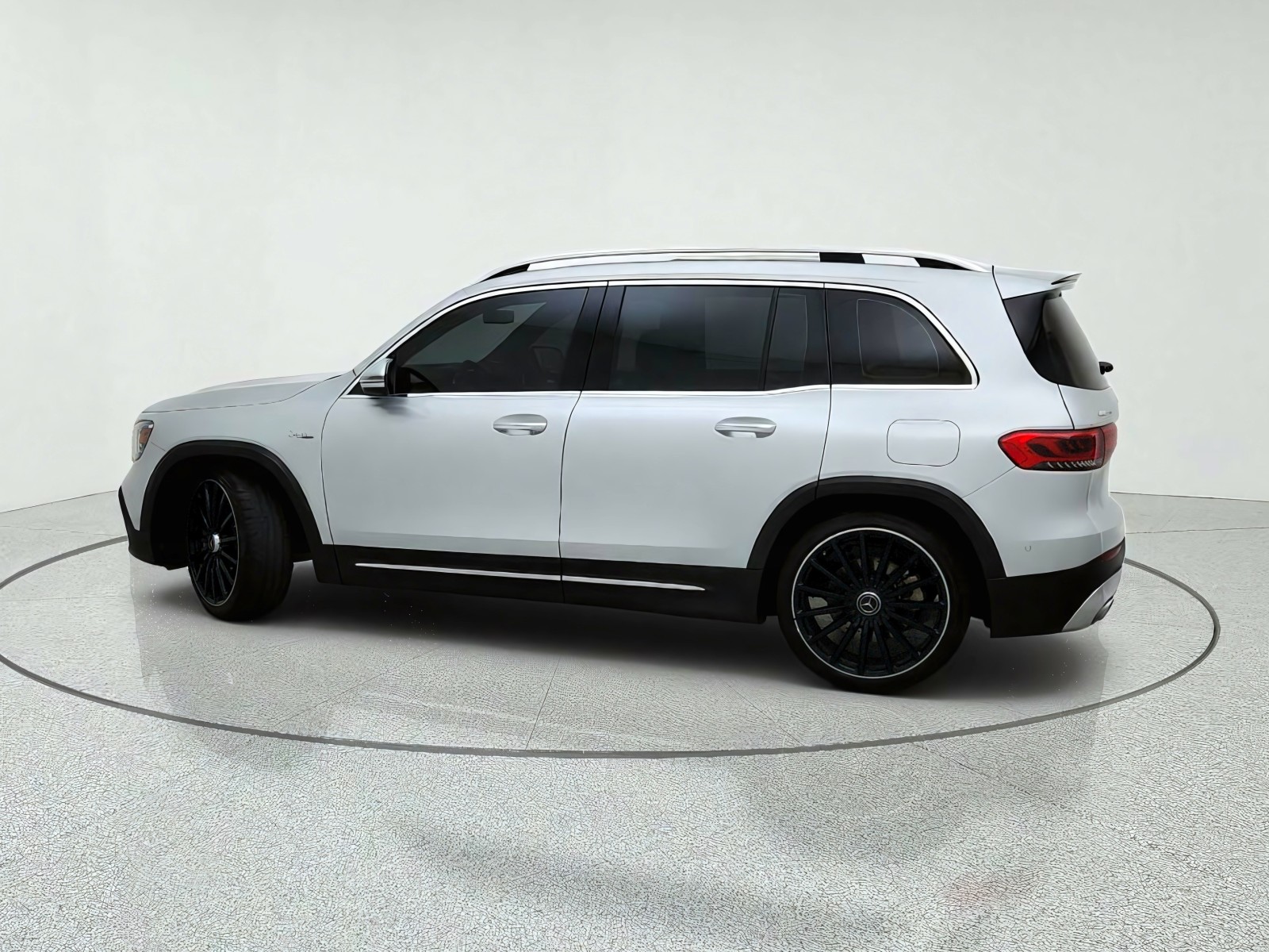 Used 2023 Iridium Silver Metallic Mercedes-Benz AMG® GLB 35 image 13