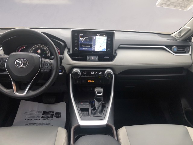 2021 Toyota RAV4 Limited 10