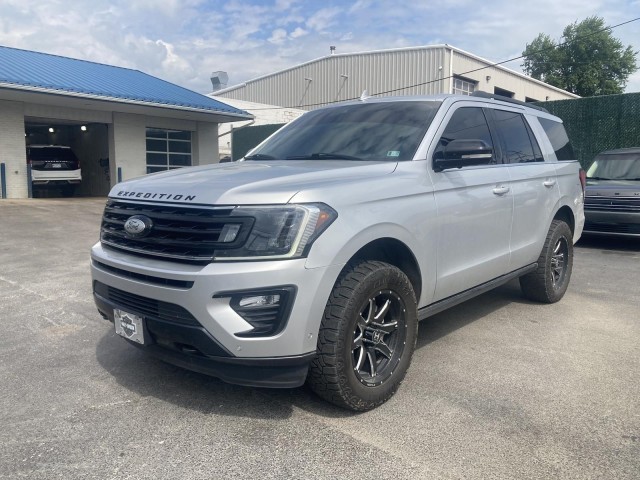 Silver 2019 Ford Expedition Limited 4WD SUV / Crossover Four-Wheel Drive Automatic