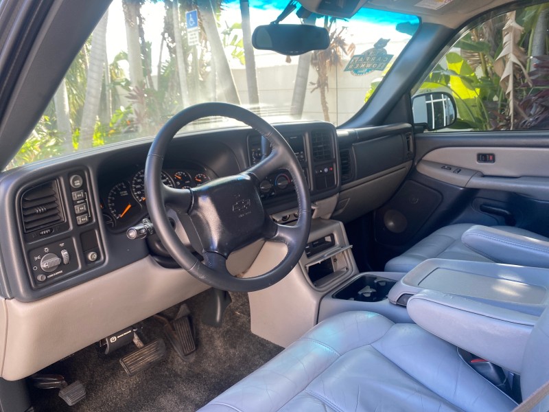 2001 Chevrolet Suburban LT Z71 1 FL 4WD 44 SERVICES NO ACCIDENTS in ,