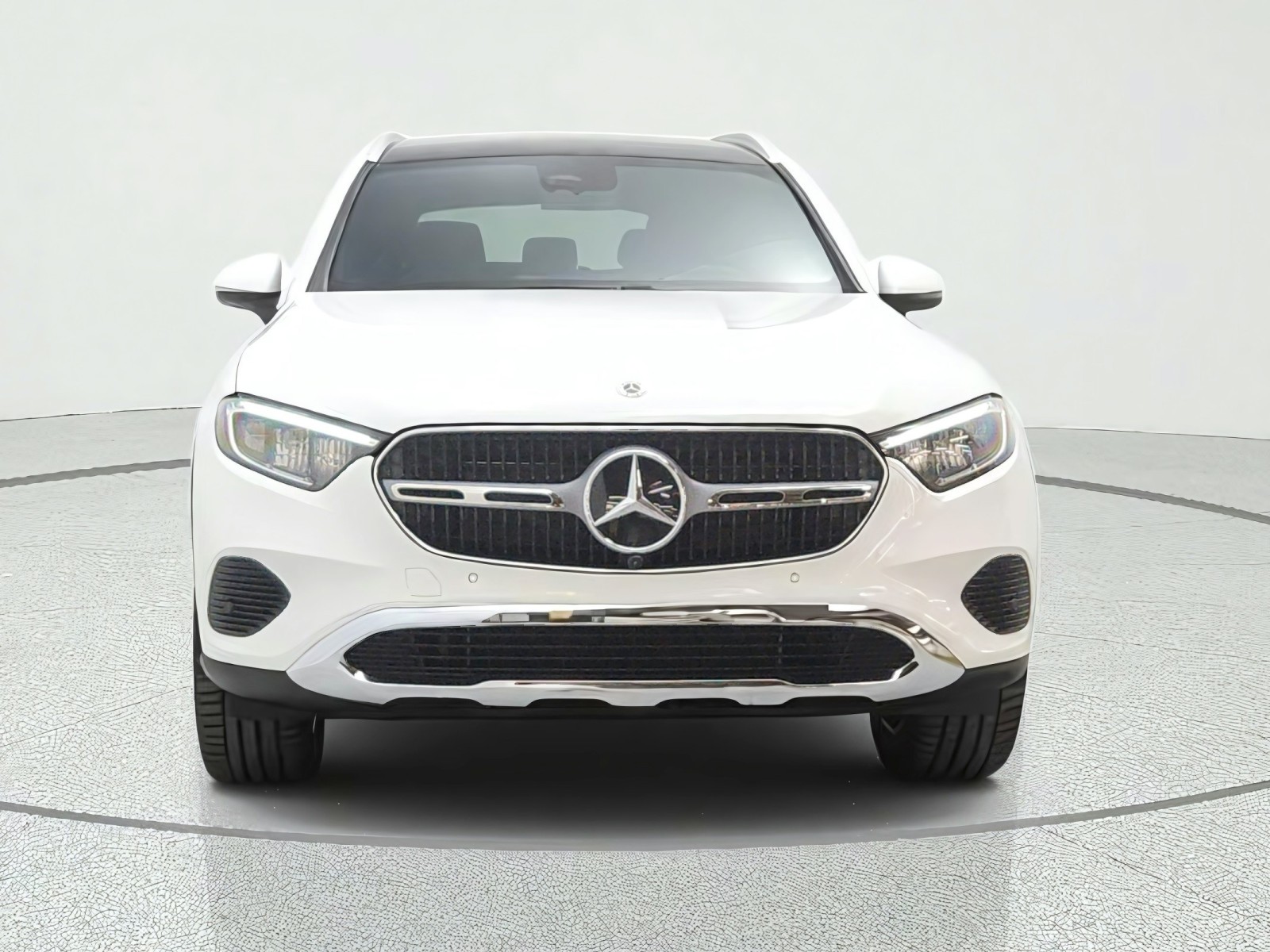 New 2027 Polar White Mercedes-Benz GLC 300 SUV image 2