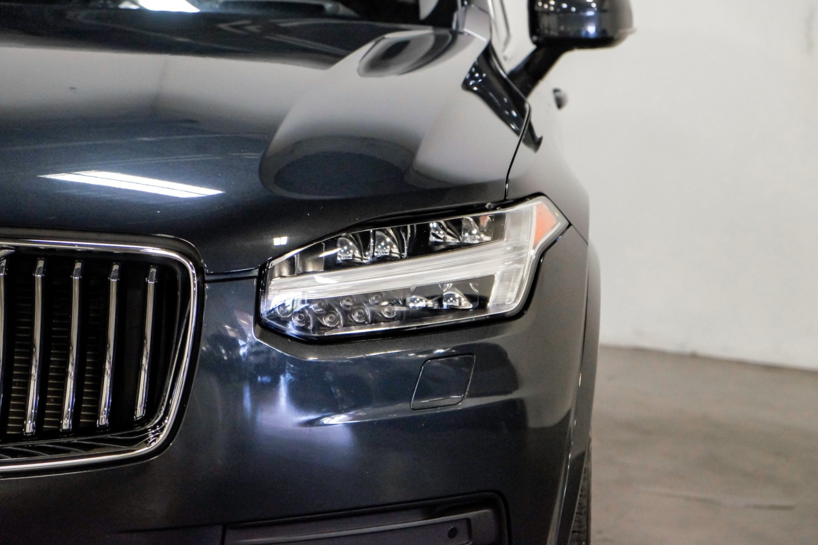 2021 Volvo XC90 T6 AWD Momentum 7P ClimatePkg AdvancedPkg ProtectionPkgPremier 2 50