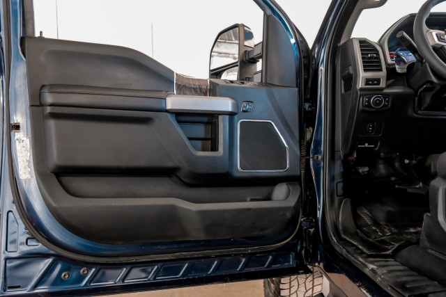 2019 Ford F-350 LARIAT 37