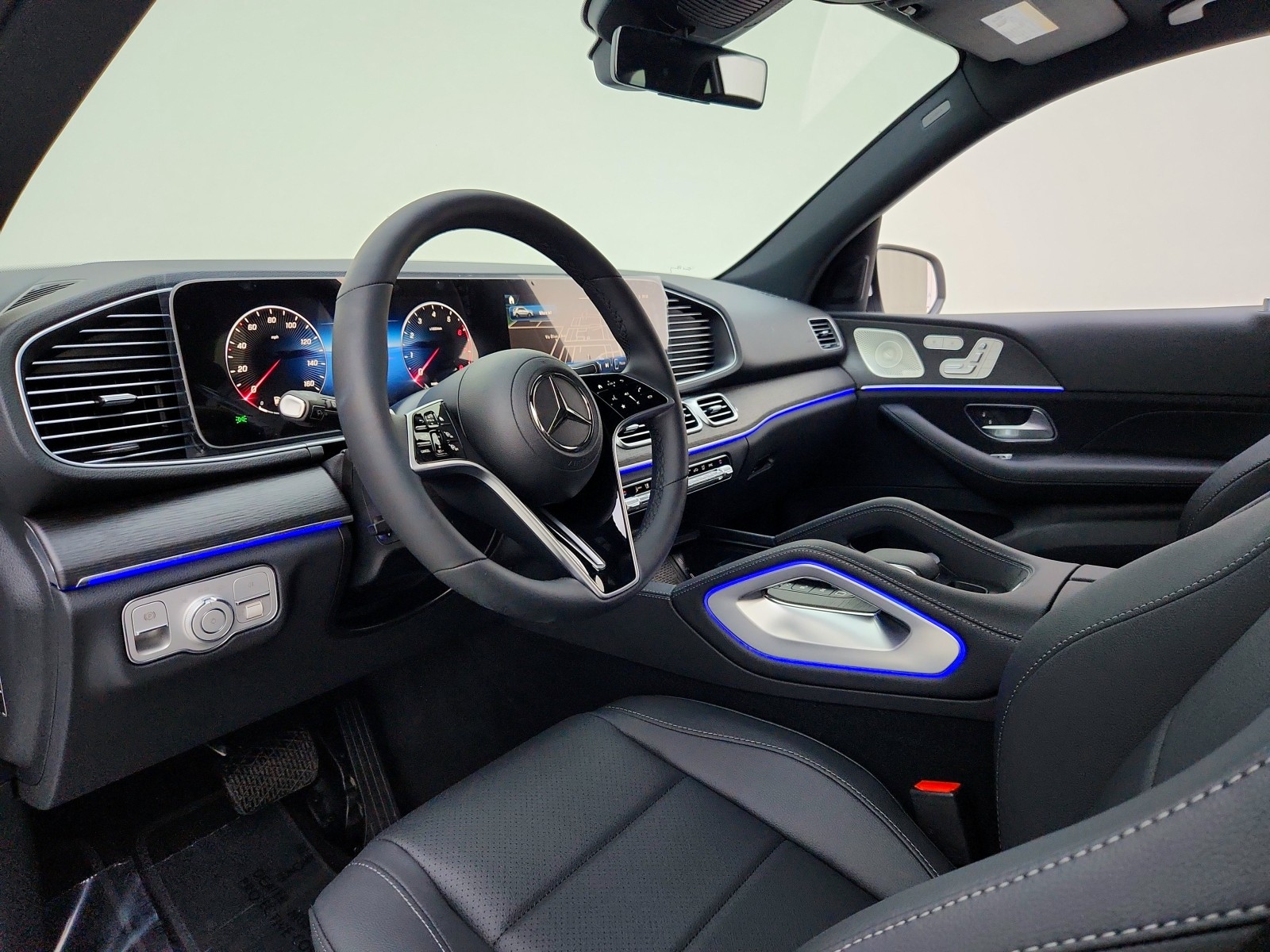 New 2026 Polar White Mercedes-Benz GLE 450 4MATIC® SUV image 16