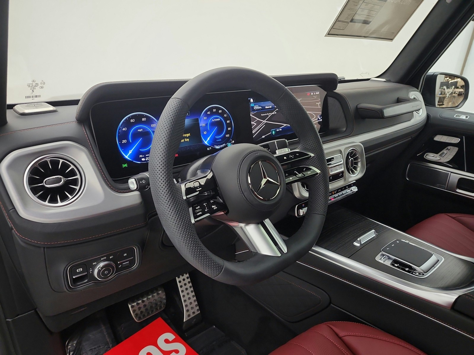 New 2026 MANUFAKTUR Platinum magno Mercedes-Benz G 580e image 17