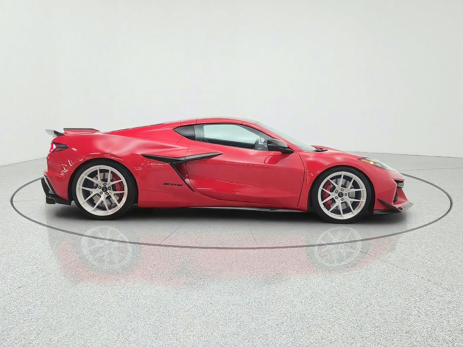Used 2023 Torch Red Chevrolet 2dr Z06 Cpe w/1LZ image 4