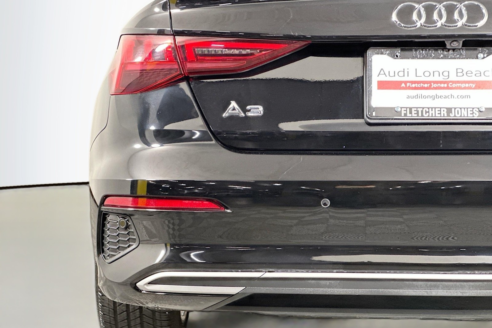 Used 2023 Brilliant Black Audi Premium image 17