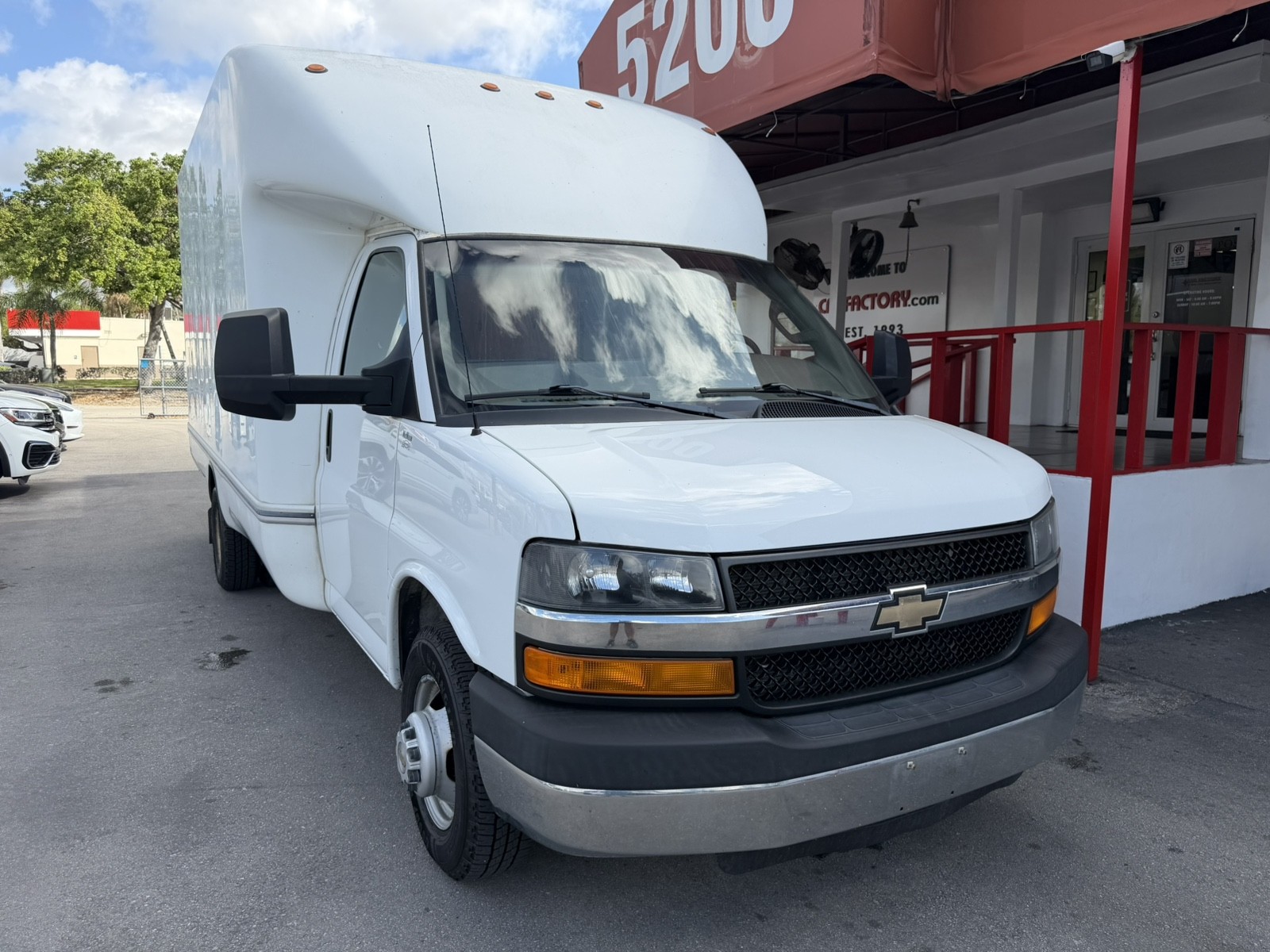 2016 Chevrolet Express - $20,977