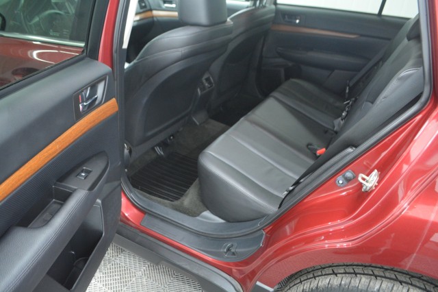 Used 2014 Subaru Outback 2.5i Limited Sedan for sale in Geneva NY