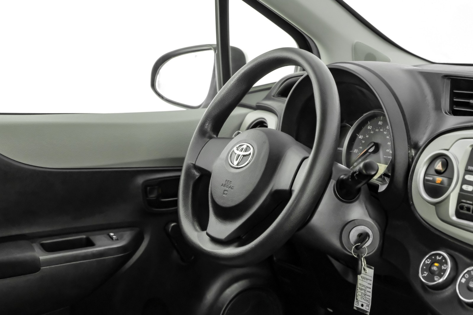 2013 Toyota Yaris L HATCHBACK AUTOMATIC POWER DOOR LOCKS 11