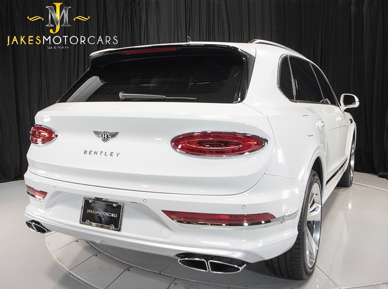 2024 Bentley Bentayga EWB Bentayga EWB Azure ($281,000 MSRP) *1-OWNER* in , 