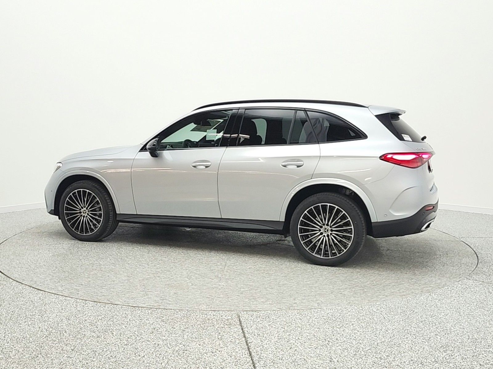 New 2026 Cirrus Silver Metallic Mercedes-Benz GLC 300 image 8
