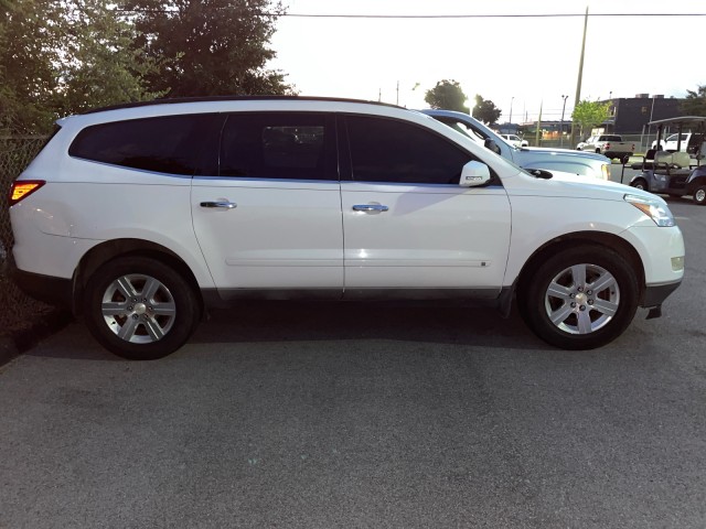 used 2010 Chevrolet Traverse car