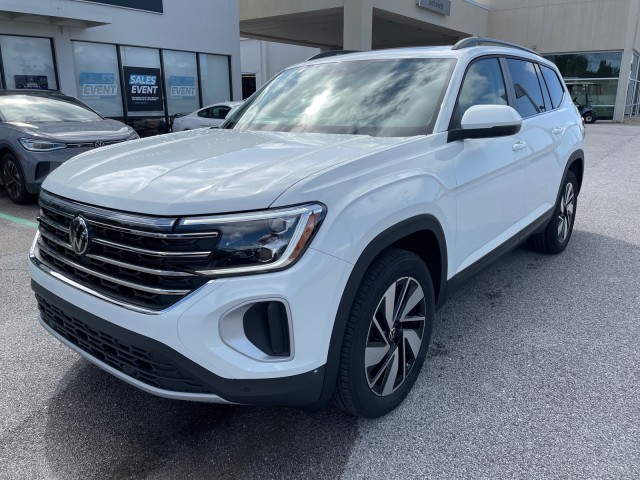 new 2024 Volkswagen Atlas car, priced at $43,099